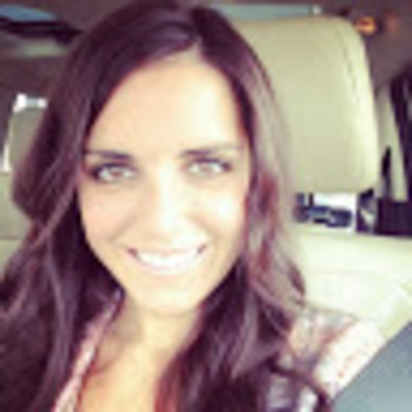 Meet your Posher, Jessica - Picture 1 of 1